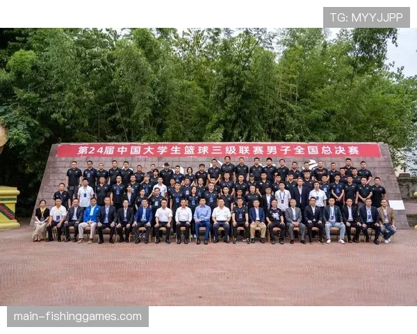 从校园到职业：CUBA总决赛MVP王浩然签约深圳新世纪